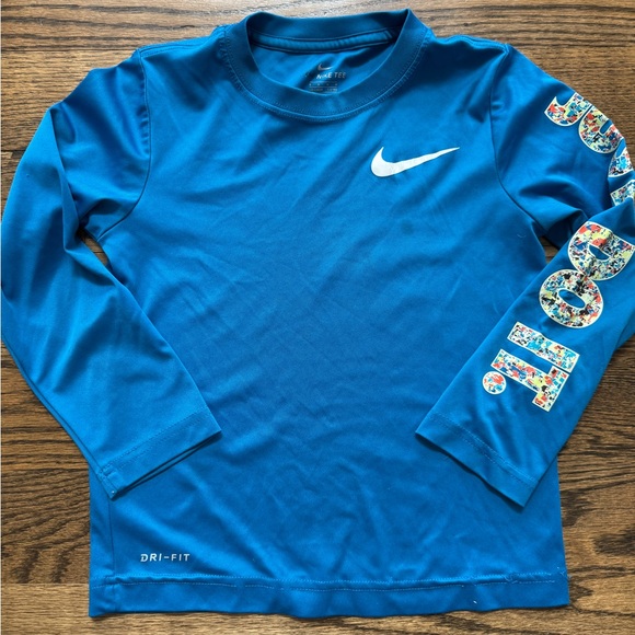 Boys 6/7 Athletic Wear Bundle—Nike Dri-Fit, All In Motion Tops & Hoodie - Picture 6 of 9